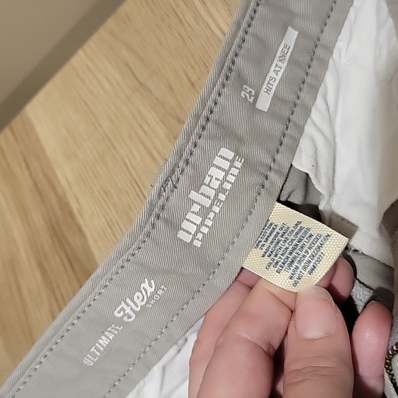 EUC Urban Pipeline Ultimate Flex Flat Front Khaki shorts 29 - Picture 2 of 5